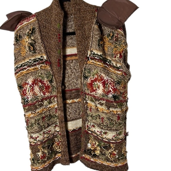 RARE Simpatico vtg 1990 knitted cardigan
Sweater oversize,embroidered rosette,3D - Picture 13 of 16